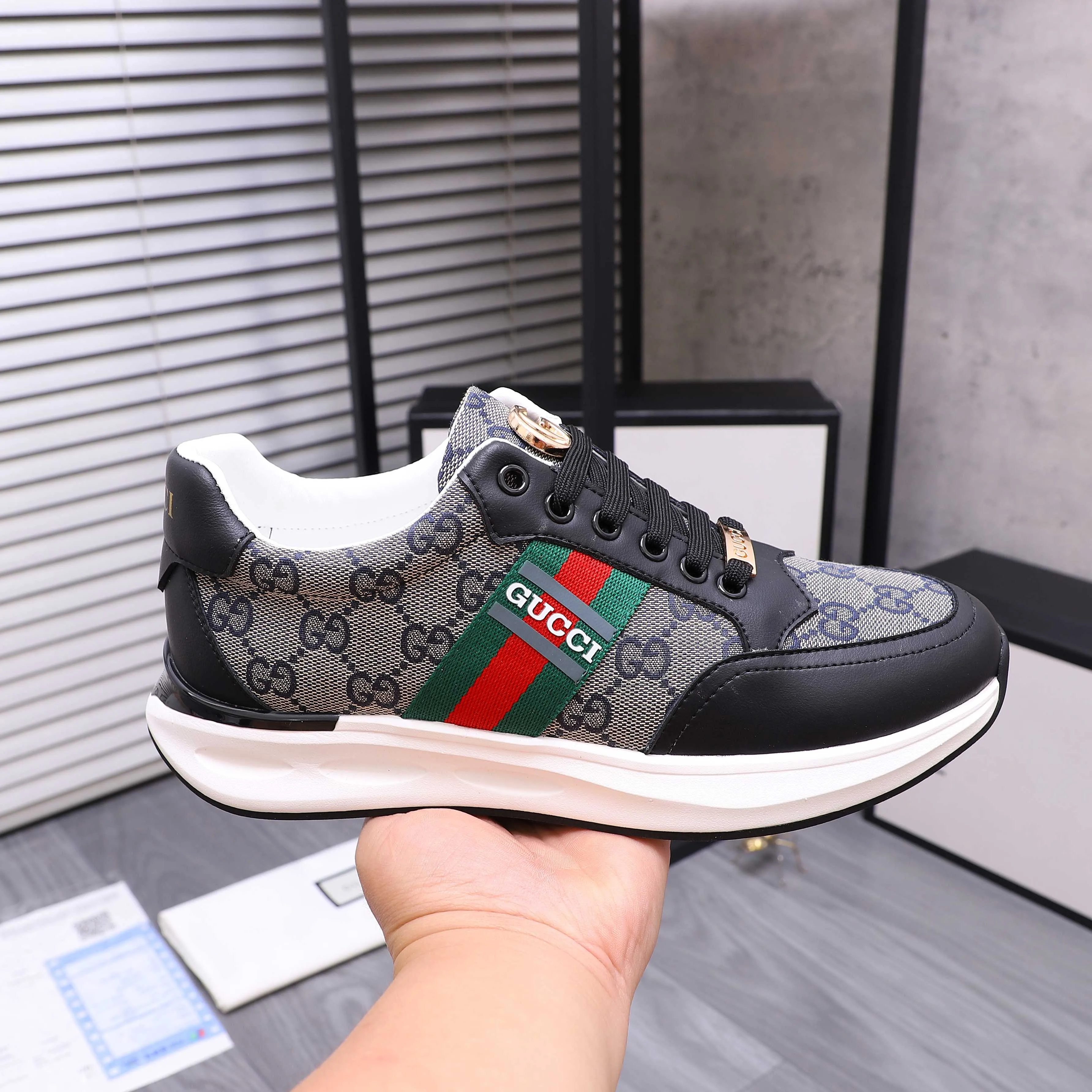 Men's shoes 💰442 Product trademark: GUCCI "Gucci" casual shoes Regular size: 38-45 (45 is custom-made and non-returnable) Product materials: Selected cowhide stitching breathable woven upper, pigskin lining, rubber outsole